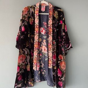 Johnny Was floral wrap M